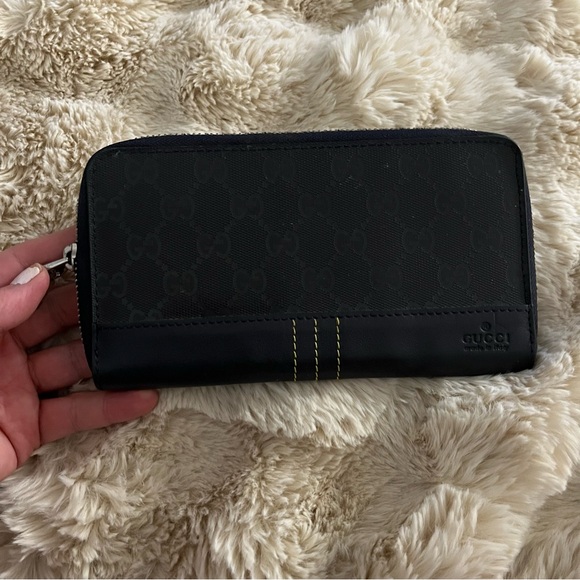 Gucci used monogram Black Wallet - Picture 1 of 3